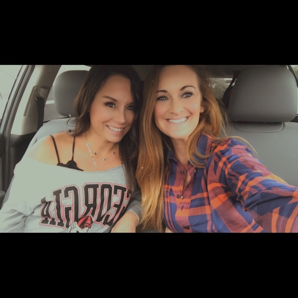 Meet your Posher, Meredith - Picture 3 of 5